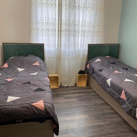 Lovely 2-Bedroom Apartment Near Ayb School 딜리잔 외부 사진
