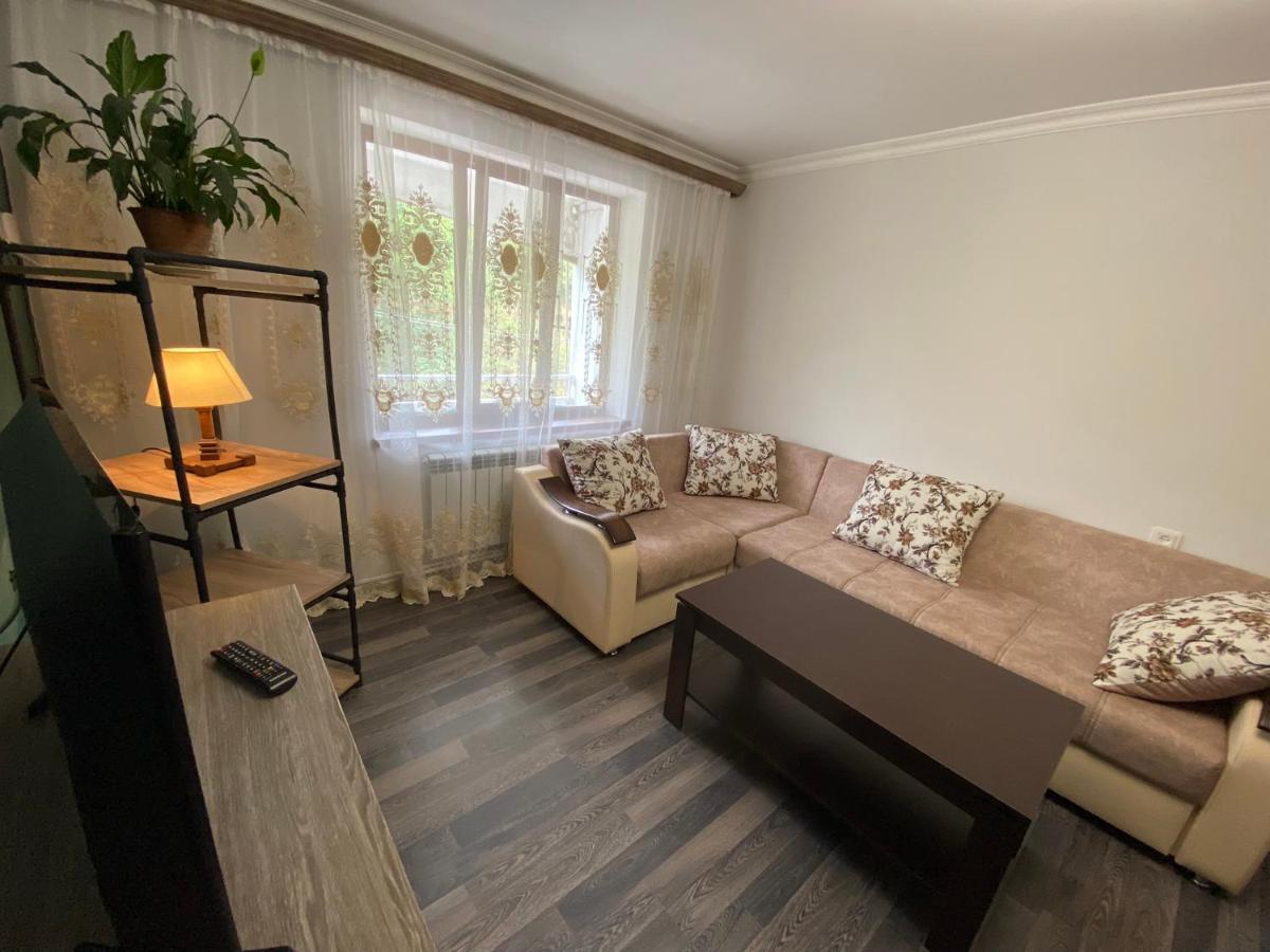 Lovely 2-Bedroom Apartment Near Ayb School 딜리잔 외부 사진
