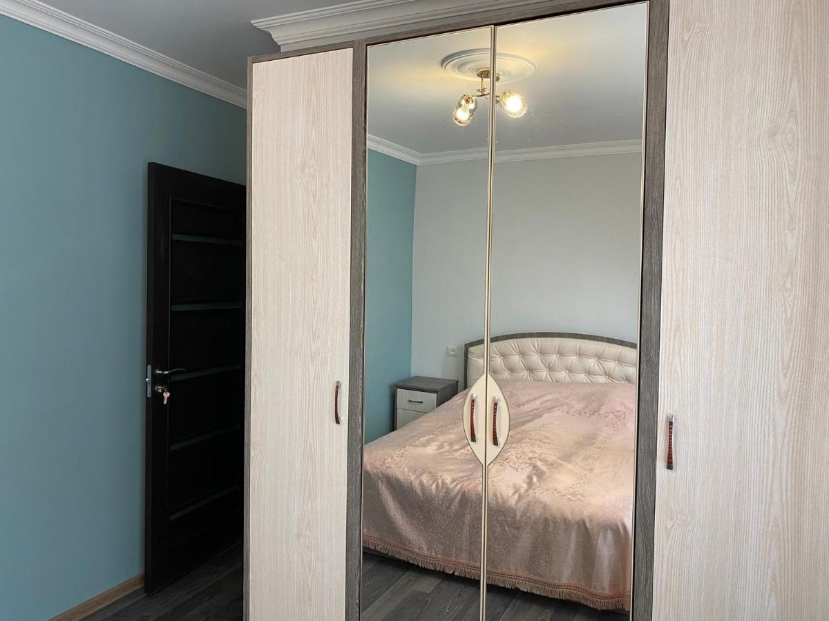 Lovely 2-Bedroom Apartment Near Ayb School 딜리잔 외부 사진