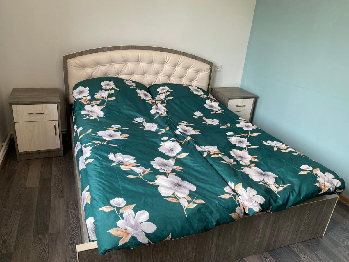 Lovely 2-Bedroom Apartment Near Ayb School 딜리잔 외부 사진